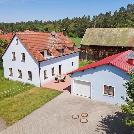 Weiden Apartman *